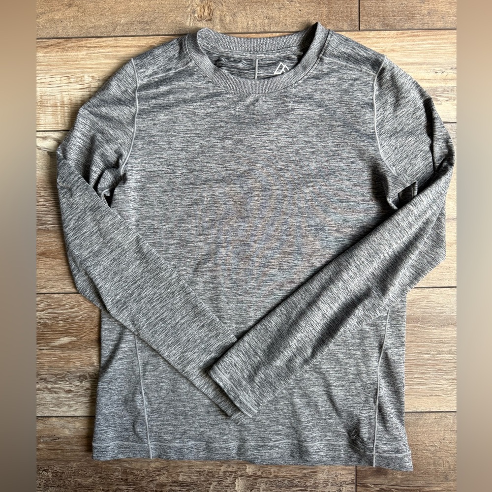 Alpine Design Gray Space-Dyed Crewneck Top